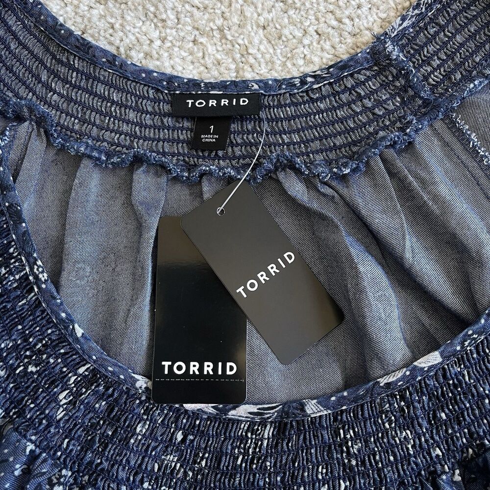 Torrid‎ Plus Size 1X Chambray Floral Puff Sleeve Smocked Tiered Dress Blue - Picture 9 of 13